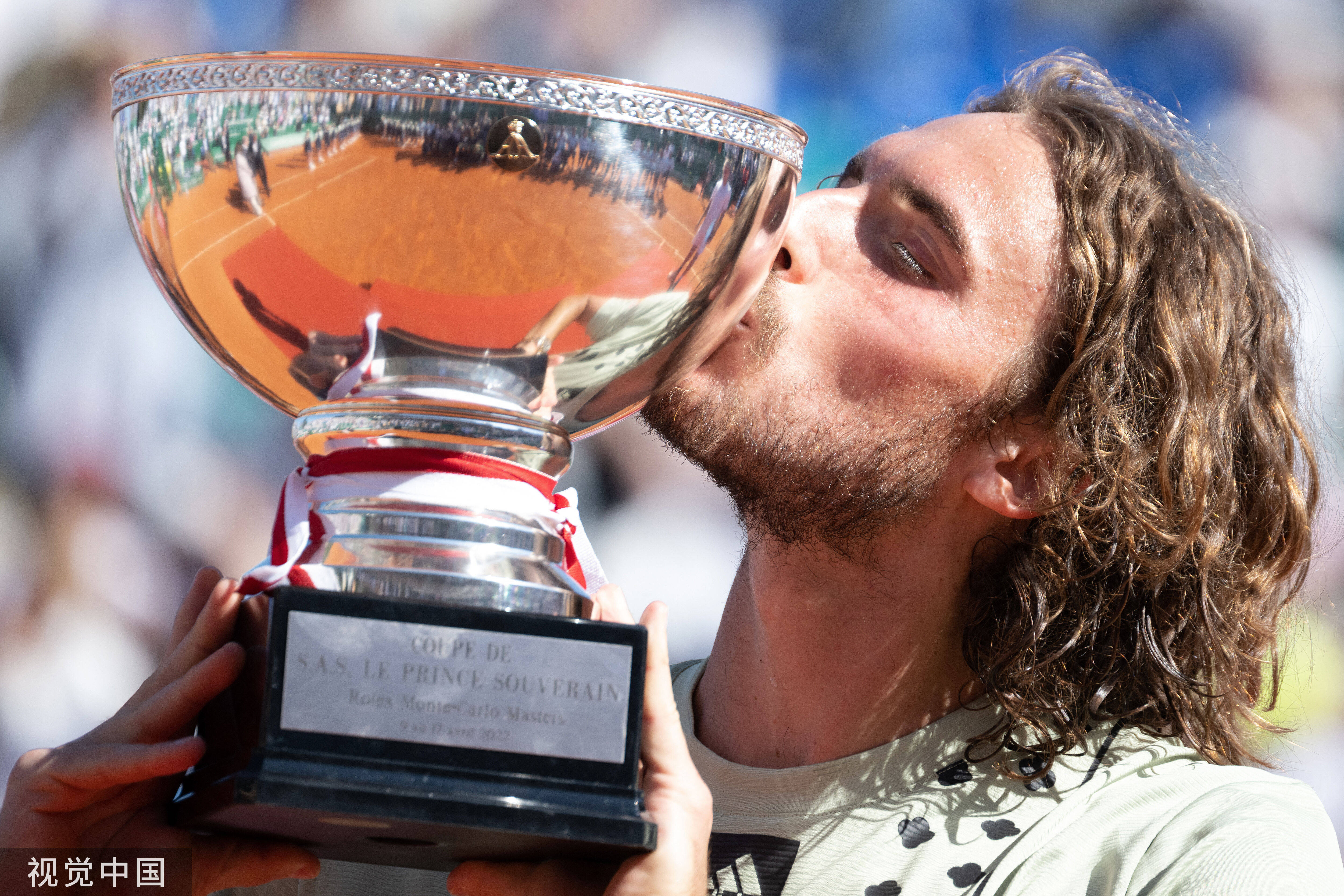 关于戴维斯杯完胜年终总决赛，西西帕斯统治全场的信息