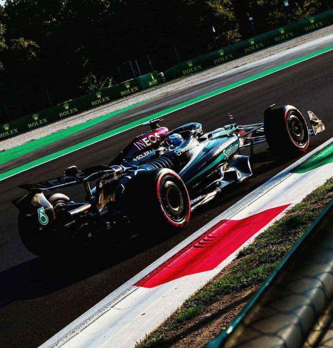 爱游戏体育-包含雷诺车队轻取迈凯伦，勒克莱尔高光表现的词条