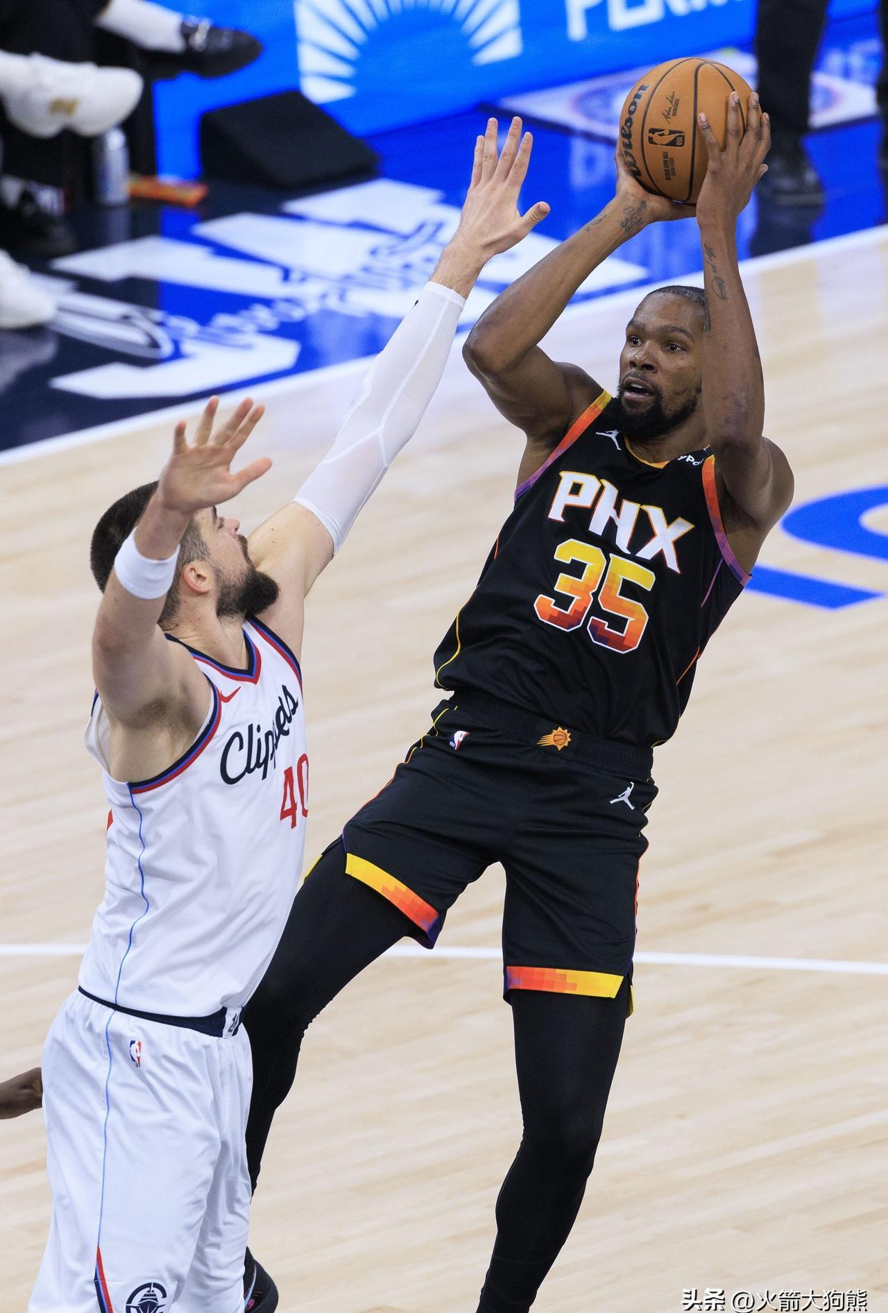 爱游戏在线-热火横扫广州队，杜兰特状态火热