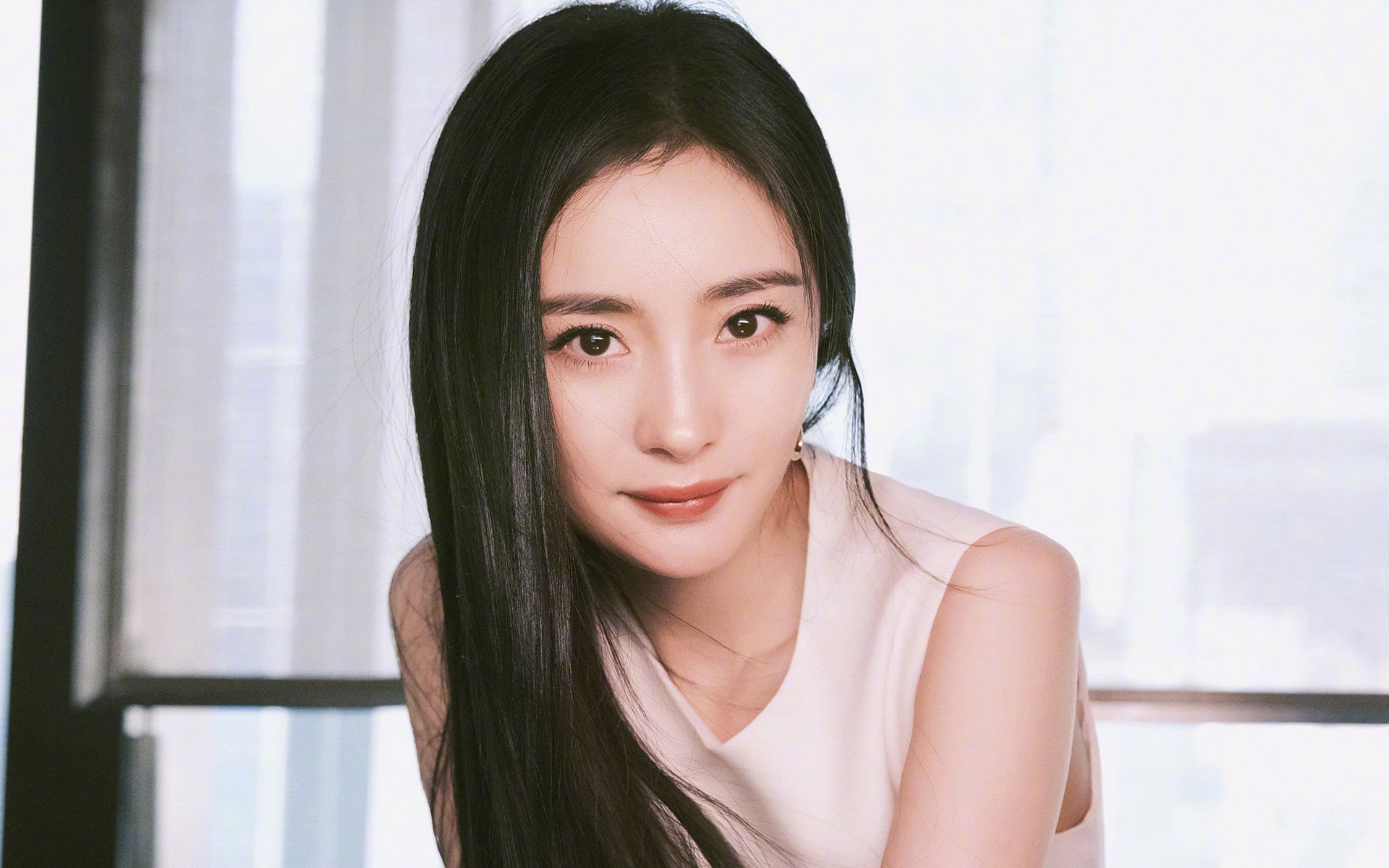 意甲焦点战的喧嚣里,谁听懂了厄德高的无声独白?